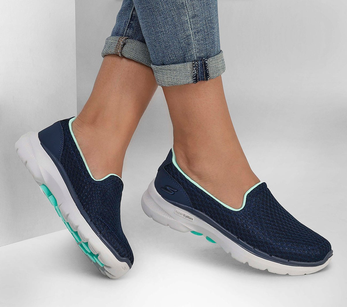 Skechers GO WALK 6 - BIG SPLASH Women's Walking Shoes