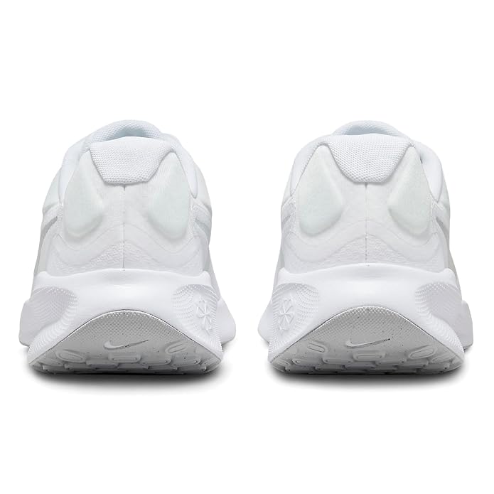 Nike REVOLUTION 7 Men's Running Shoes