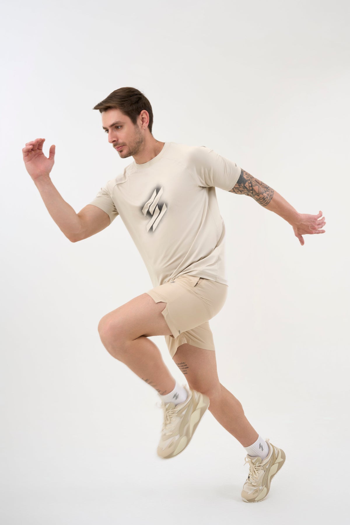 DCYPHR Men's AUSM5X™ Crewneck Tee-Ivory Mist