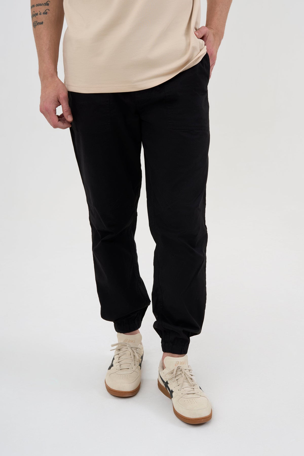 DCYPHR DISCOVERY Men's Armour Cargo Joggers-Black