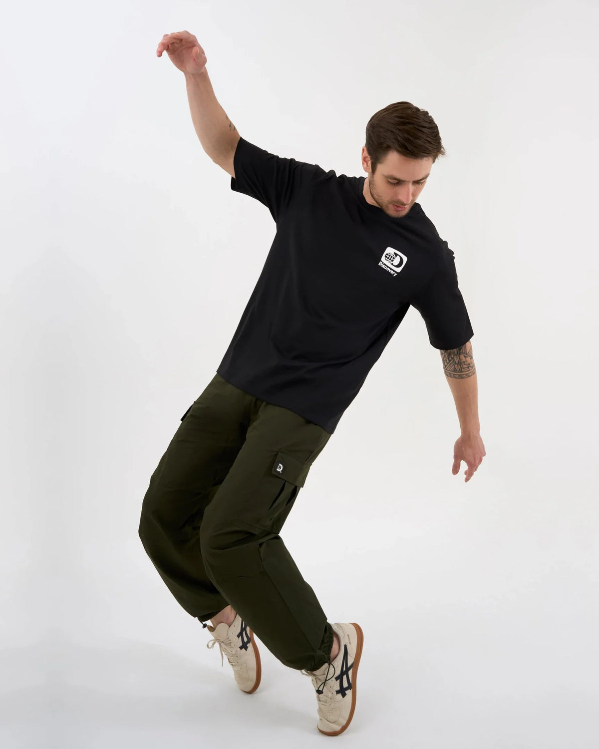 DCYPHR DISCOVERY Men's Retro Graphic Tee-Black