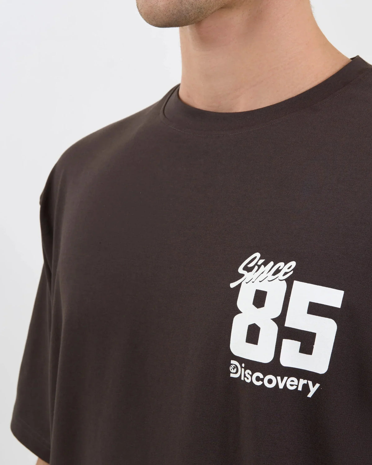 DCYPHR DISCOVERY Men's 1985 Graphic Tee-Truffle