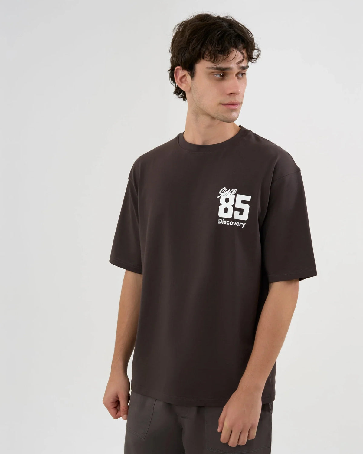 DCYPHR DISCOVERY Men's 1985 Graphic Tee-Truffle