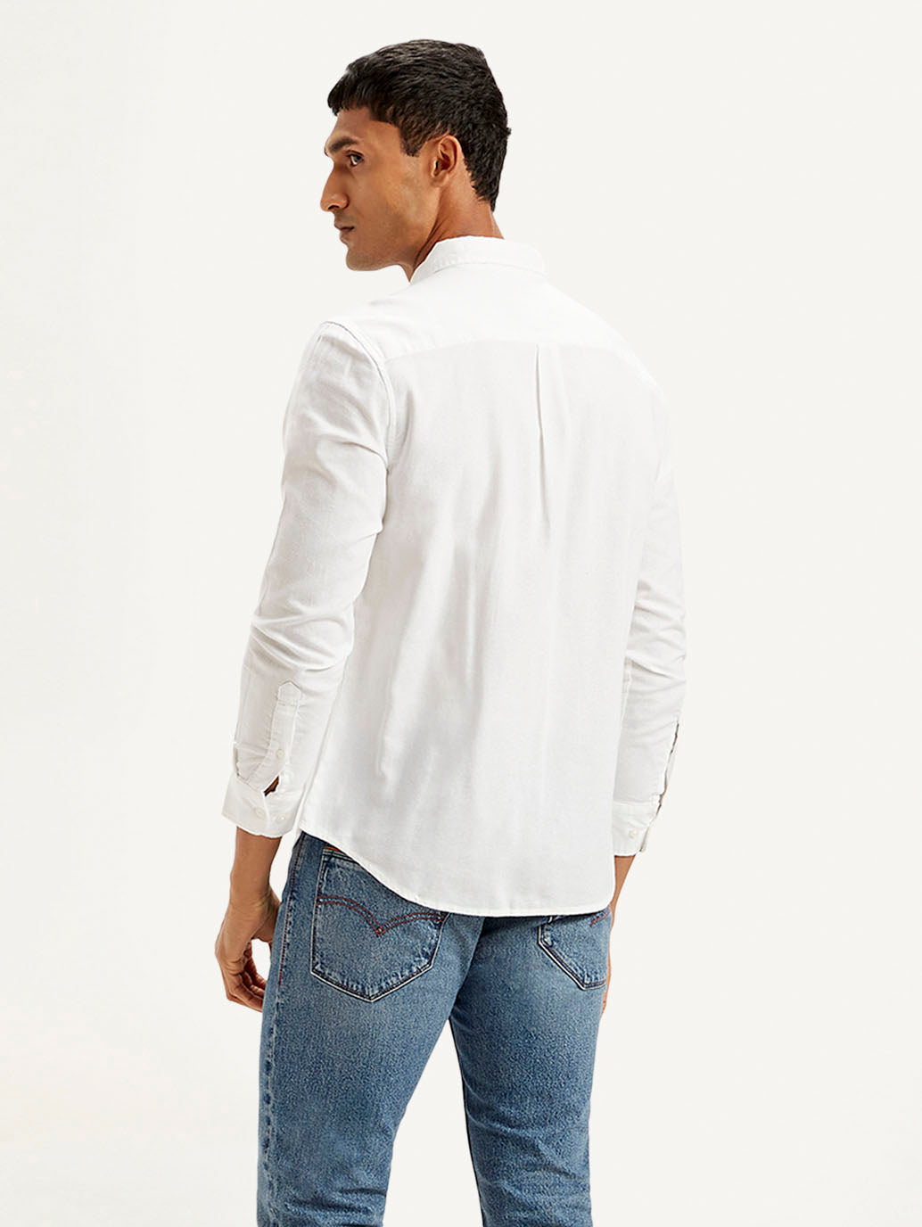 LEVIS Men's Solid Slim Fit Shirt