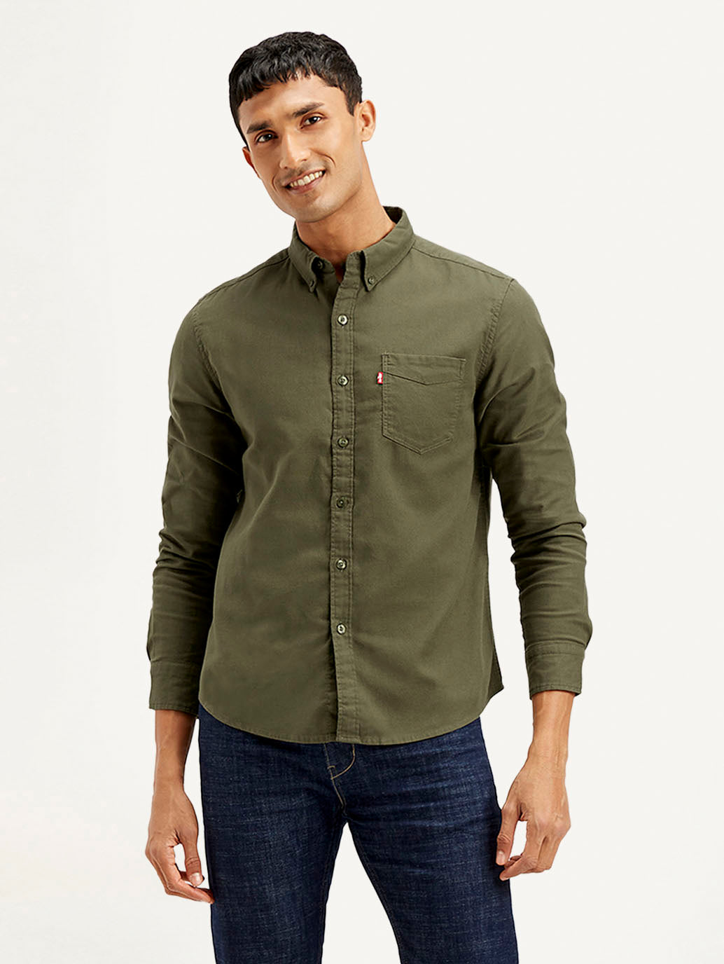 LEVIS Men's Solid Slim Fit Shirt