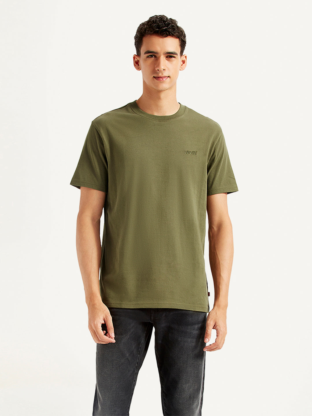 LEVIS Men's Solid Slim Fit T-shirt