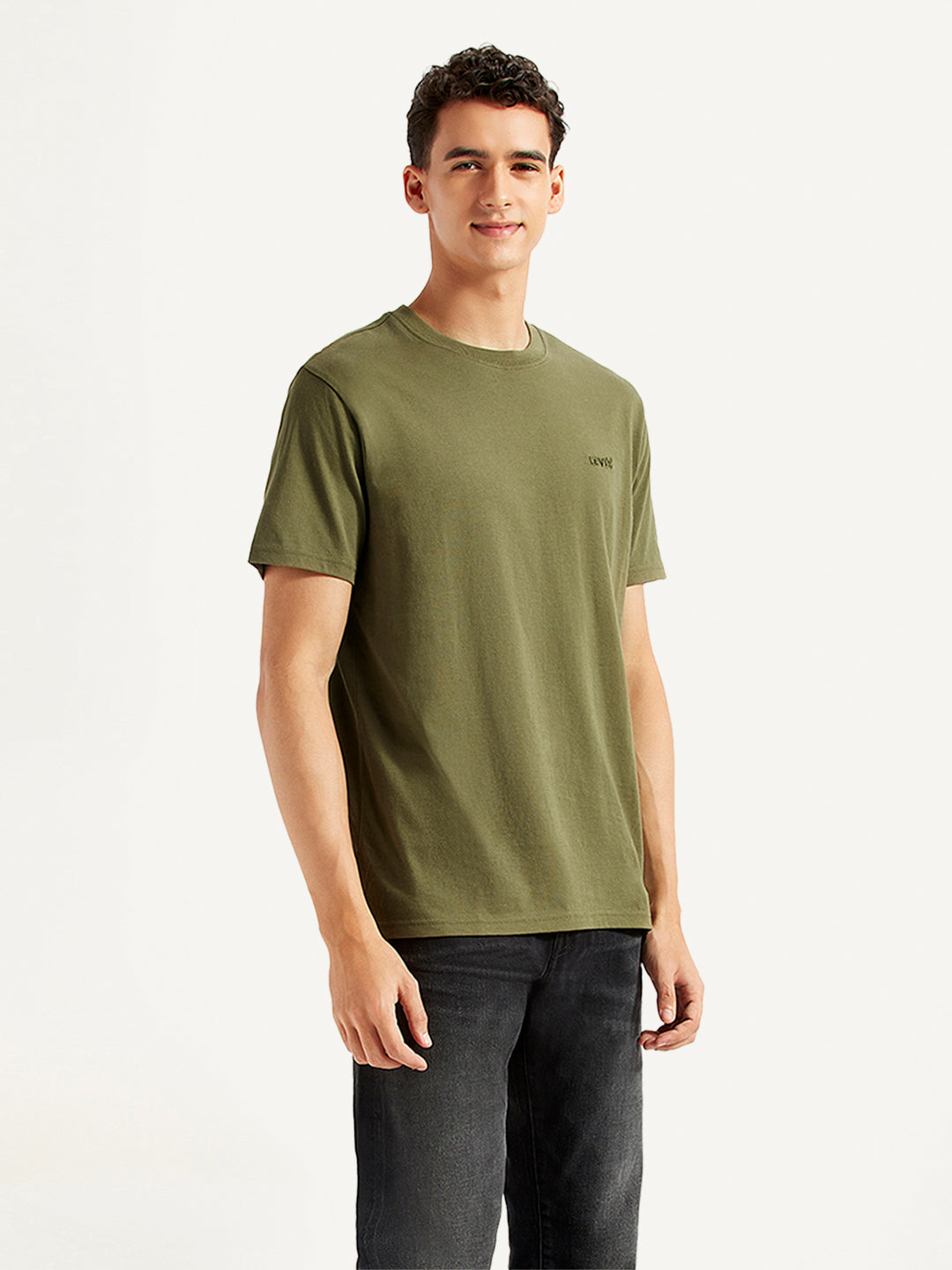 LEVIS Men's Solid Slim Fit T-shirt