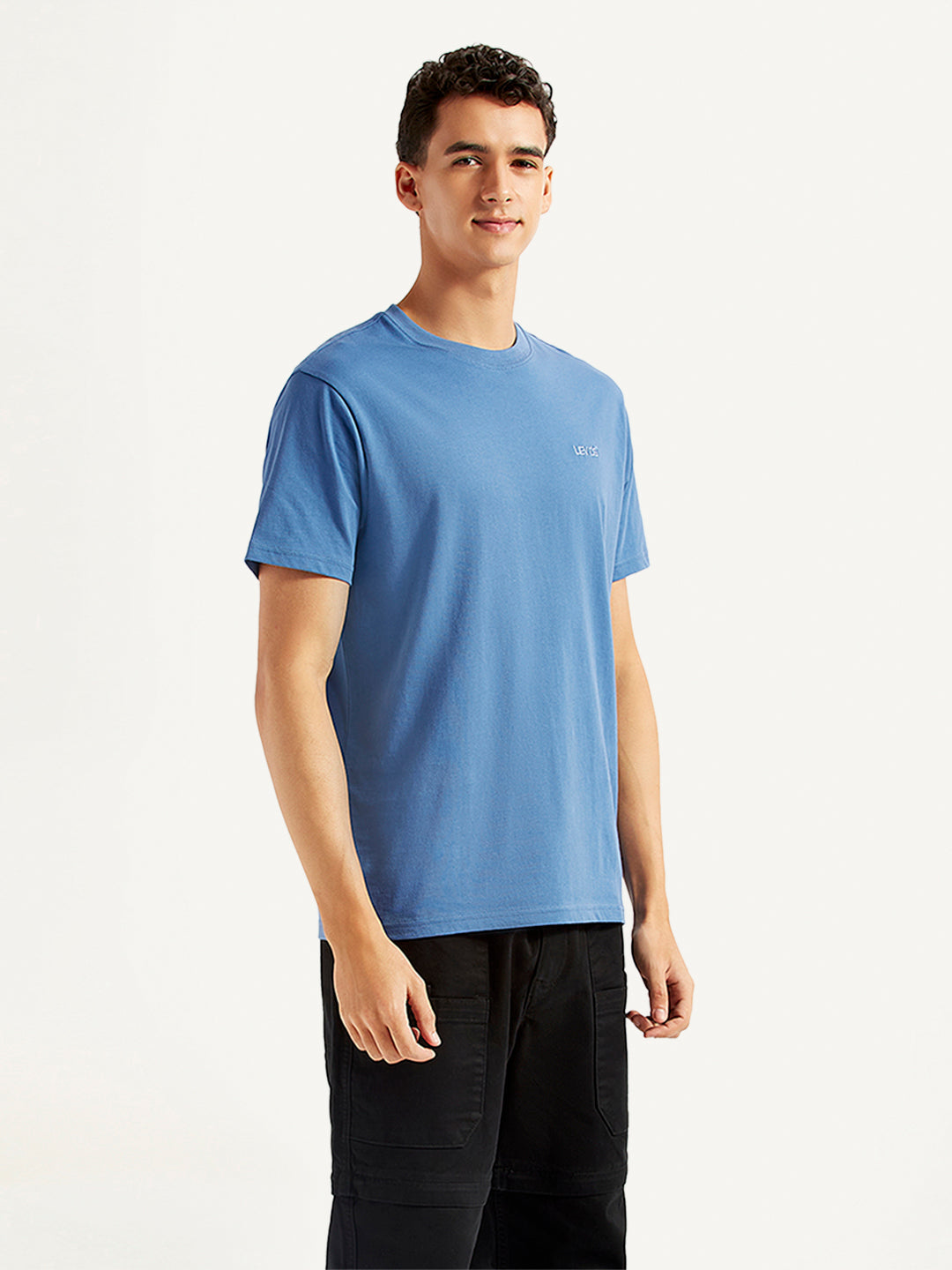 LEVIS Men's Solid Slim Fit T-shirt