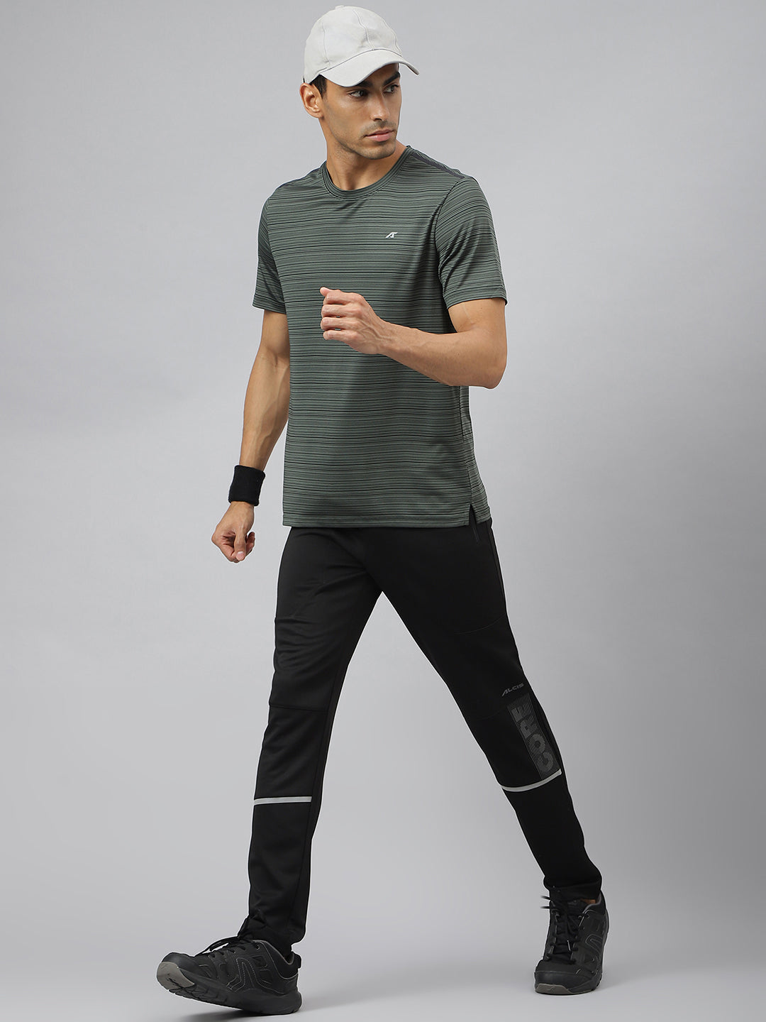 Alcis Men's Dark Green Stretch-X Anti-Static Slim-Fit Round Neck Running T-Shirt-AAMTEESM00058703