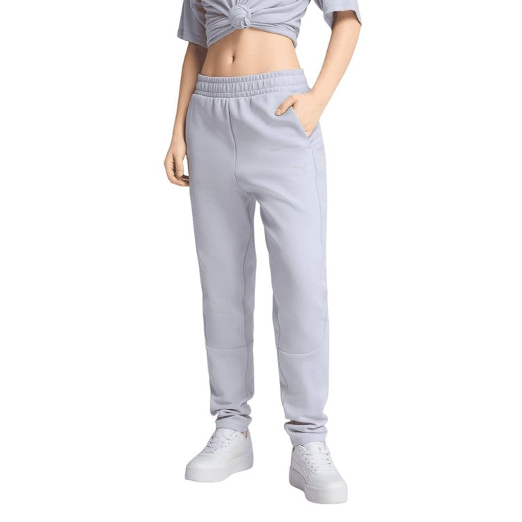 A pair of women’s sweatpants featuring a tapered fit, elastic waistband, and EVOSTRIPE design for a comfortable, sporty look