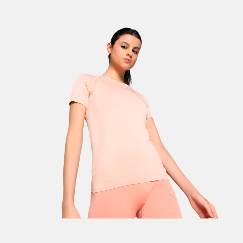 Front view of PUMA Women's Crew, showcasing the relaxed fit, soft fabric, and signature PUMA logo for a stylish and comfortable casual look.