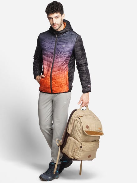 A stylish men’s printed hooded down jacket featuring lightweight insulation and a trendy design, perfect for winter wear and outdoor activities