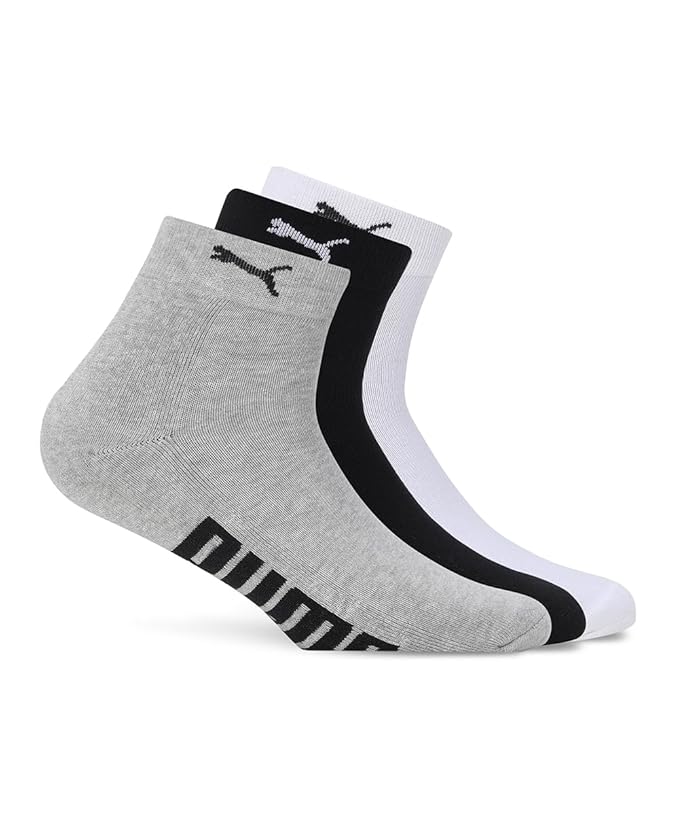 Close-up of PUMA Unisex Lifestyle PO3 Socks, highlighting the soft fabric, reinforced toe and heel areas, and the iconic PUMA logo, designed for comfort and durability in everyday wear.