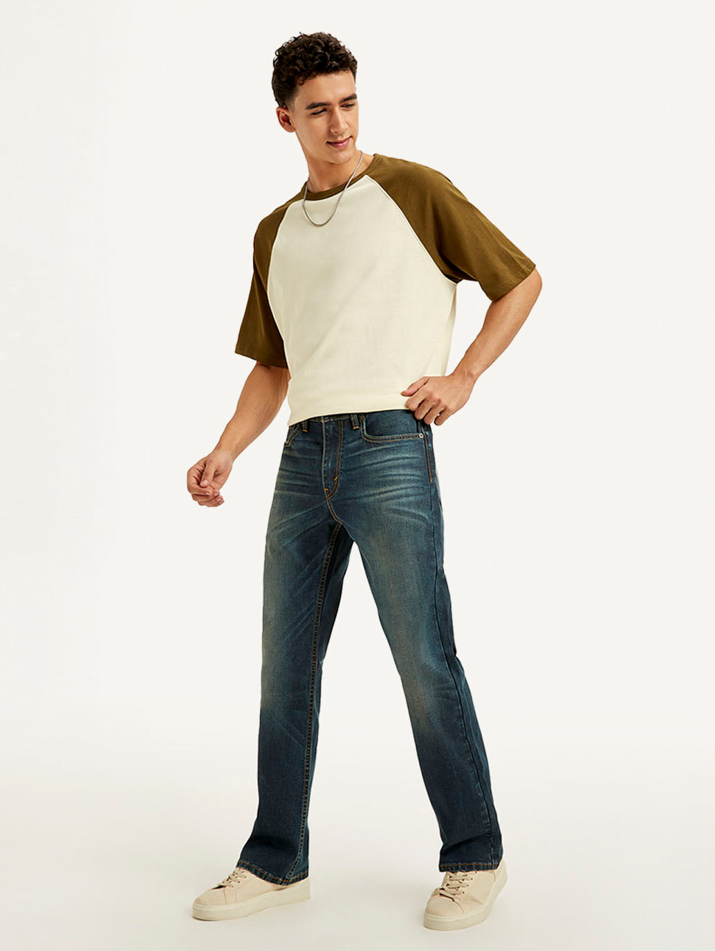 Levi’s Men’s Classic 5-Pocket Bottom featuring a durable fabric, straight fit, and a timeless design for everyday wear.