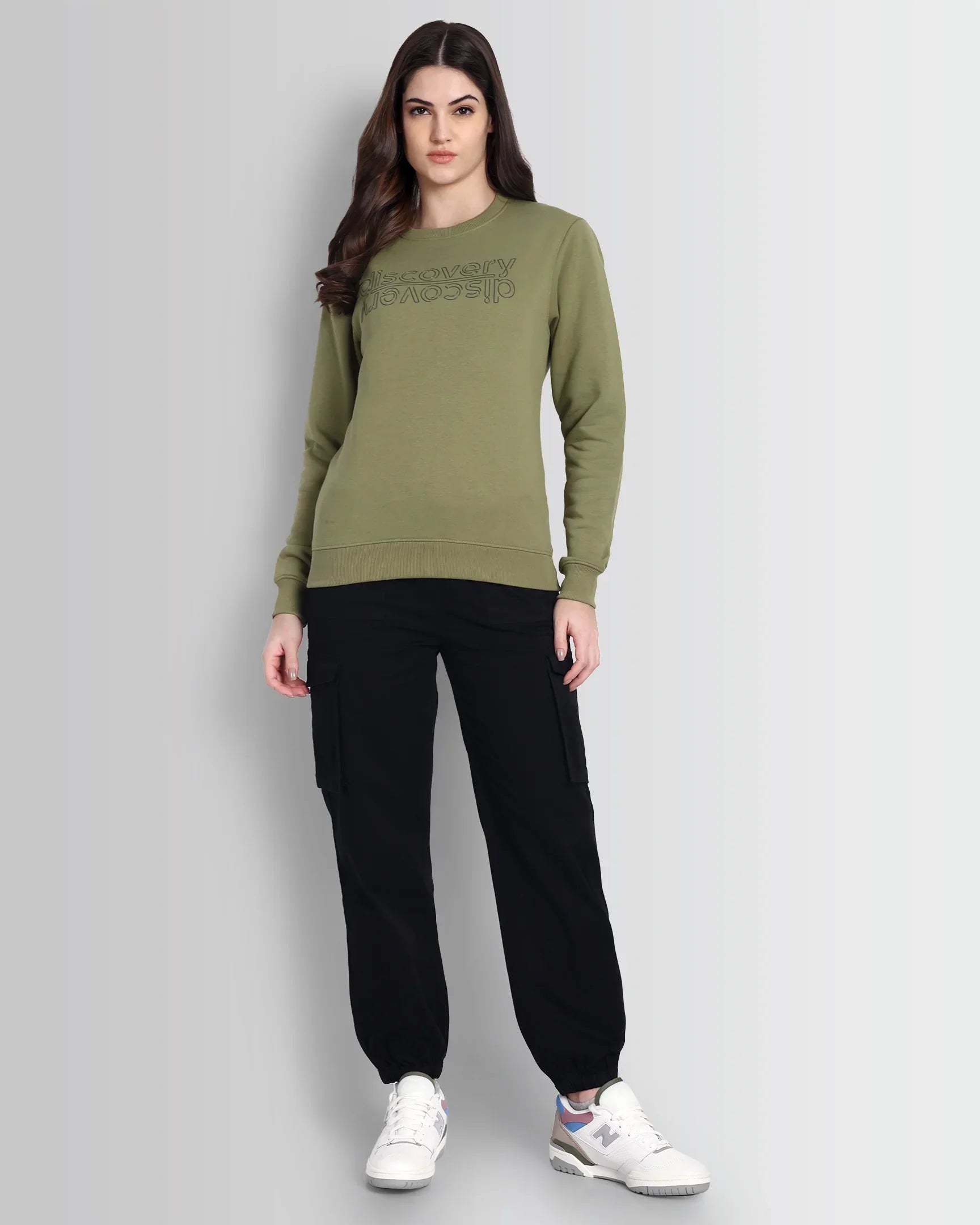 DCYPHR DISCOVERY Brand Affinity Sweatshirt - Green Olive