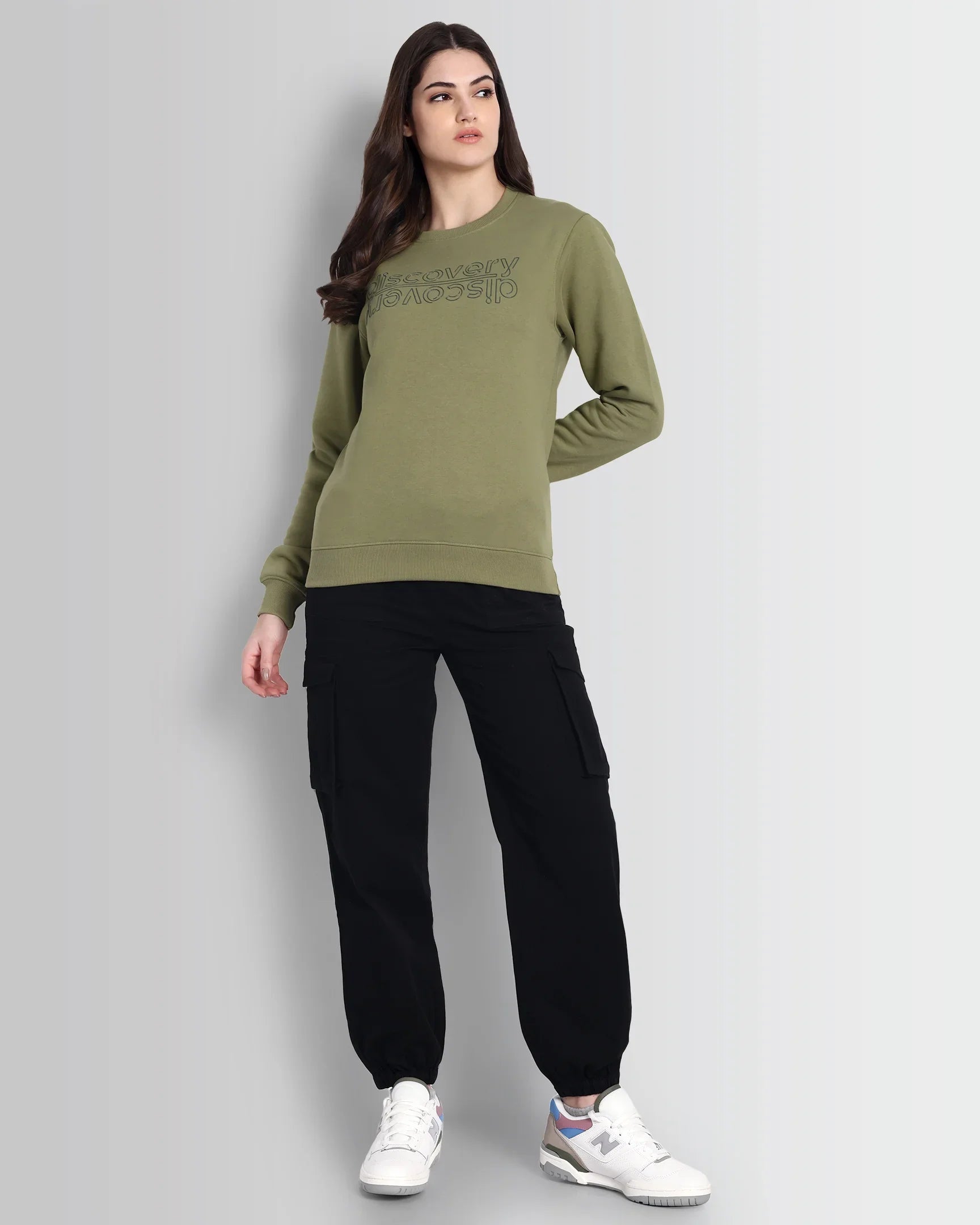 DCYPHR DISCOVERY Brand Affinity Sweatshirt - Green Olive