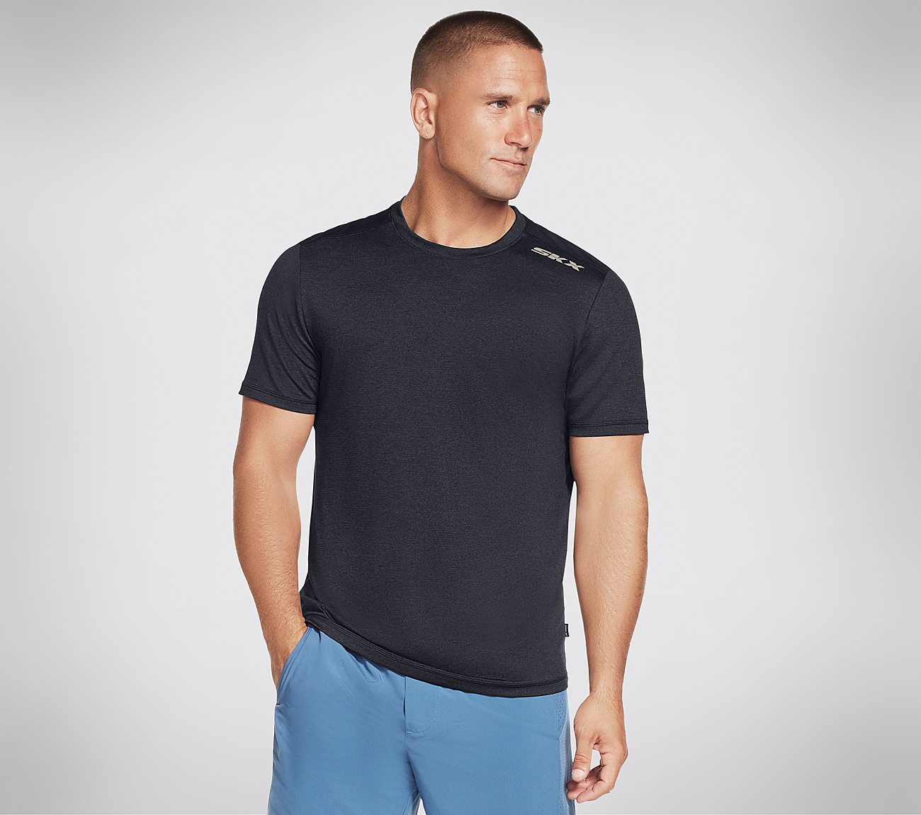 Skechers T-shirt comfortable, stylish T-shirts for casual wear, featuring breathable fabric.