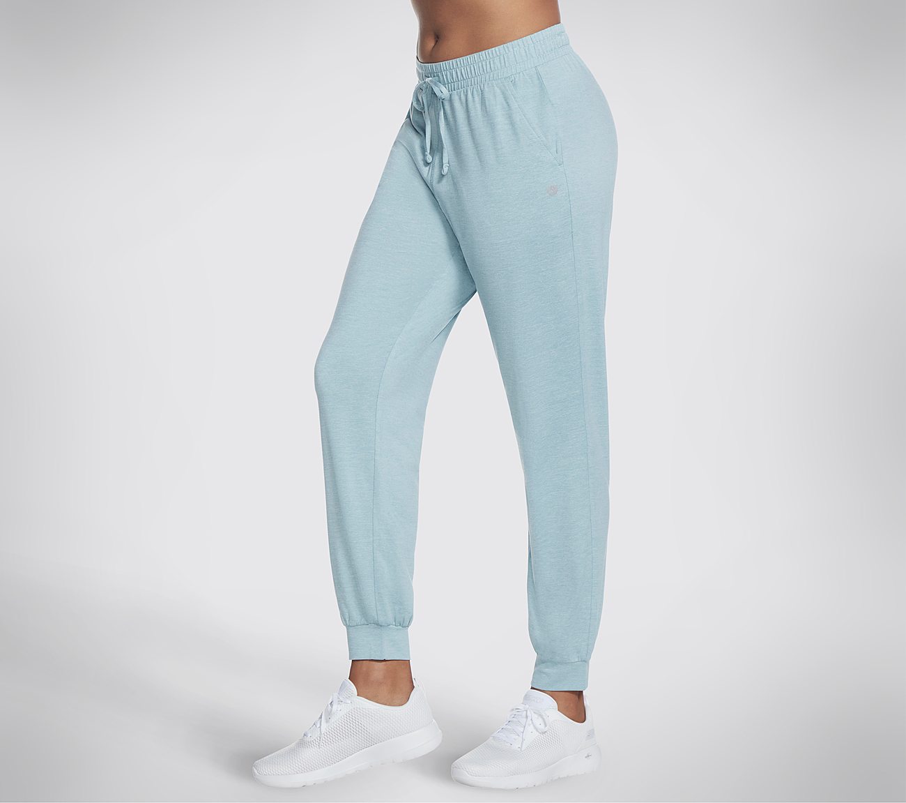 Comfortable and stylish pants, perfect for casual wear, active use, or workouts, featuring flexible, breathable materials.