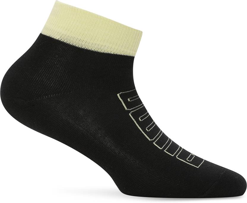 Close-up view of PUMA Unisex Lifestyle PO1 Socks, highlighting the soft fabric, snug fit, and iconic PUMA logo, designed for comfort and durability during everyday wear.