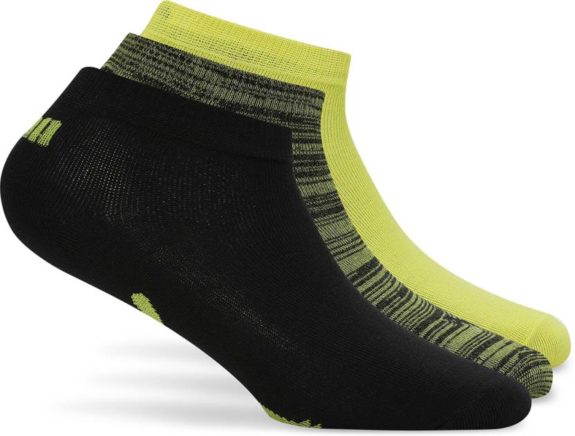 Close-up of PUMA Men's Lifestyle PO3 Socks, highlighting the soft fabric, reinforced toe and heel areas, and the iconic PUMA logo, designed for comfort and durability in everyday wear.